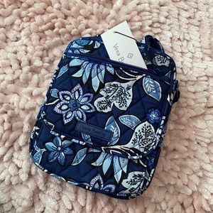 Vera Bradley cross body